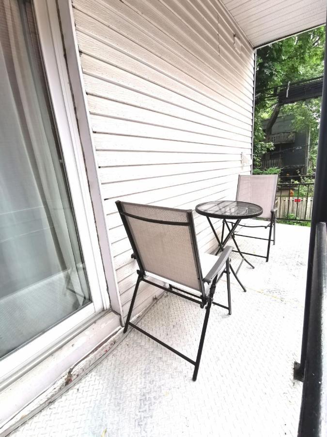 Accueil Chez Francois Bed & Breakfast Montreal Exterior foto