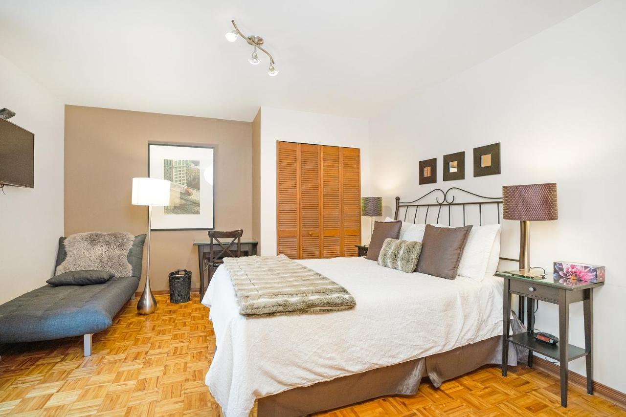 Accueil Chez Francois Bed & Breakfast Montreal Exterior foto