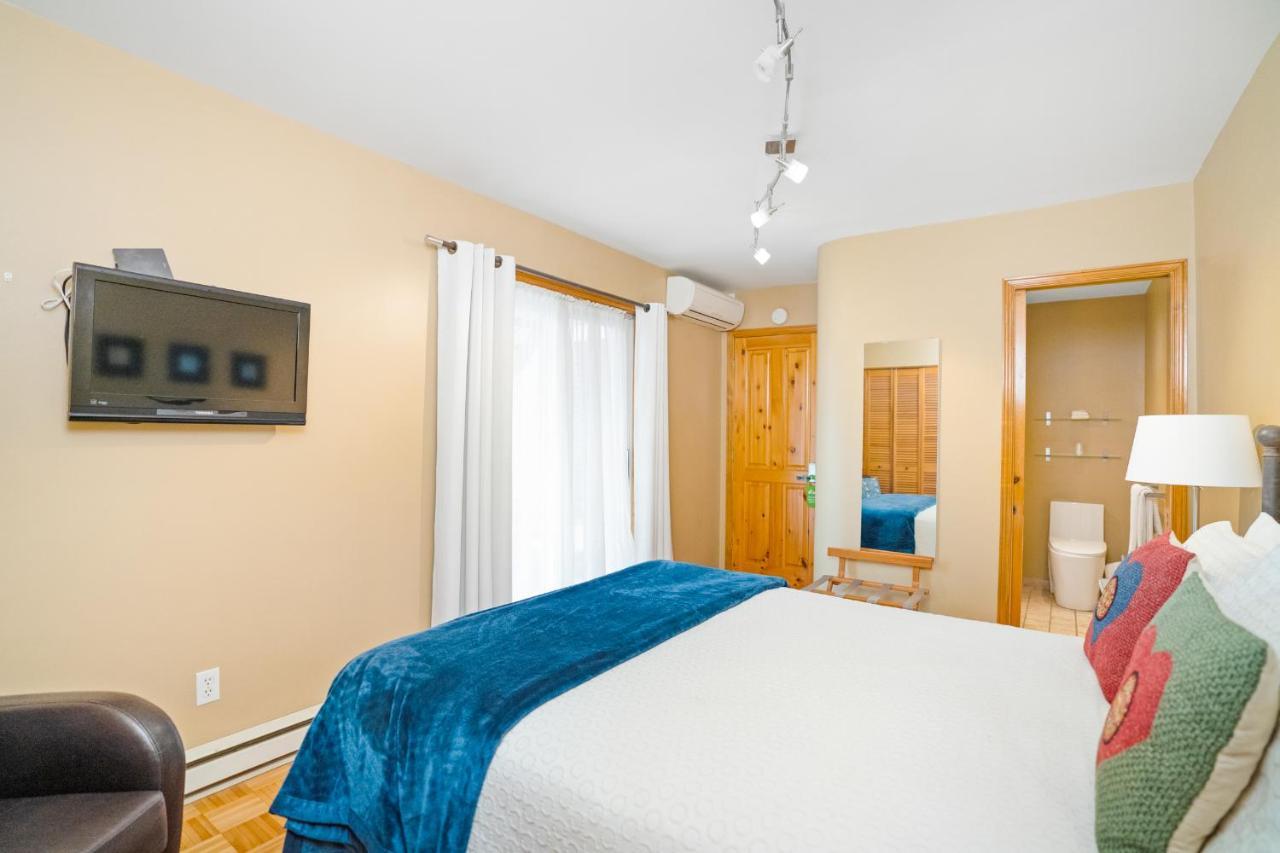 Accueil Chez Francois Bed & Breakfast Montreal Exterior foto