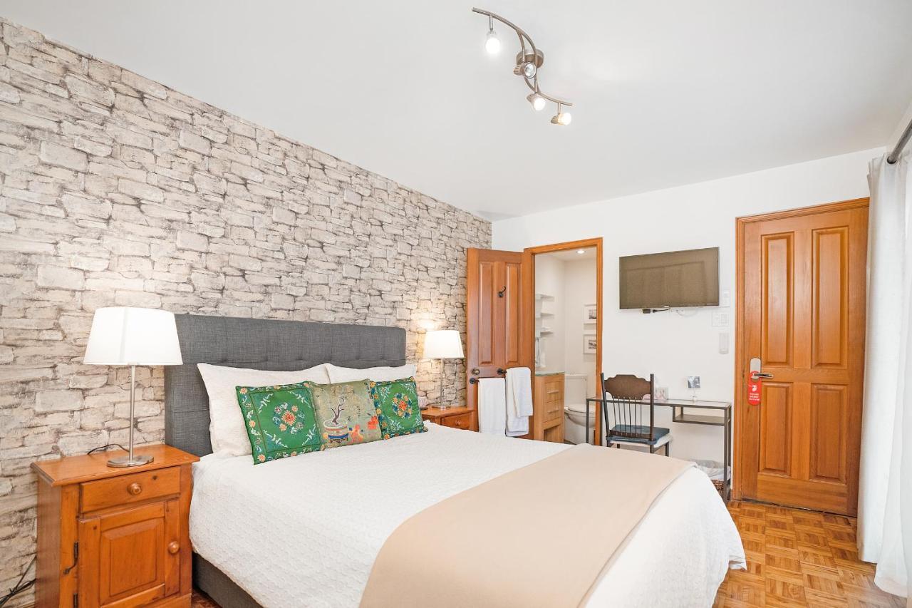 Accueil Chez Francois Bed & Breakfast Montreal Exterior foto