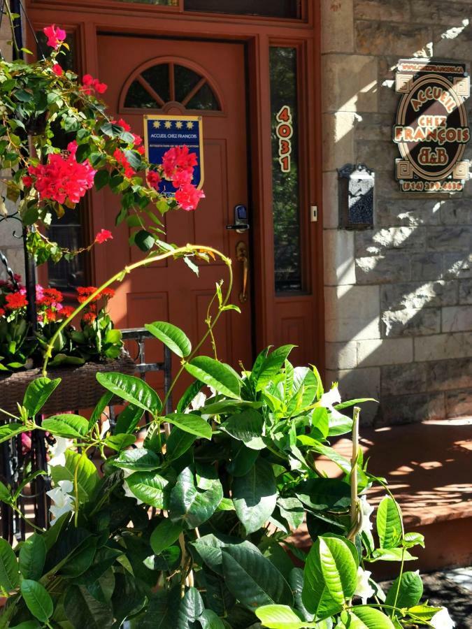 Accueil Chez Francois Bed & Breakfast Montreal Exterior foto